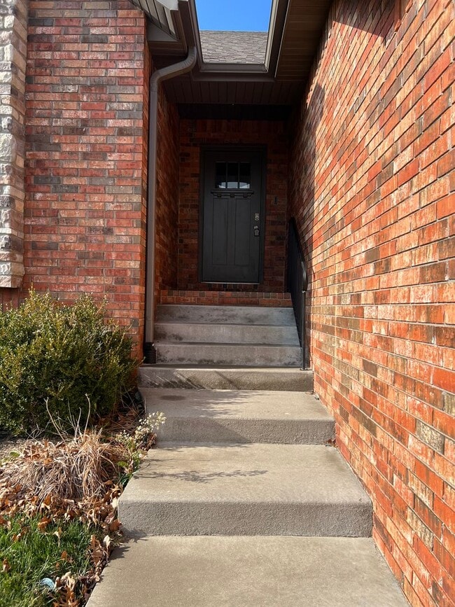 5353 S Twelve Oaks Rd in Springfield, MO - Building Photo - Building Photo