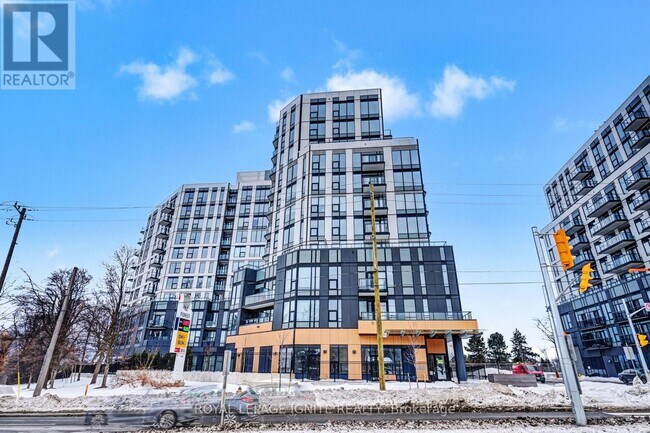 7439 Kingston Rd in Toronto, ON - Building Photo - Building Photo