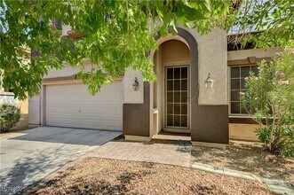9065 Pine Mission Ave in Las Vegas, NV - Building Photo - Building Photo