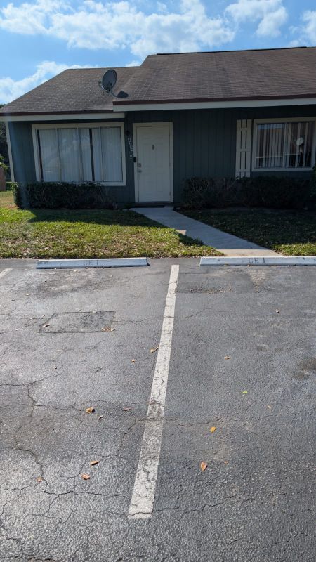 4755 Orleans Ct in West Palm Beach, FL - Foto de edificio - Building Photo