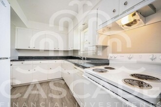 108 N Chestnut St in Belton, MO - Building Photo - Building Photo