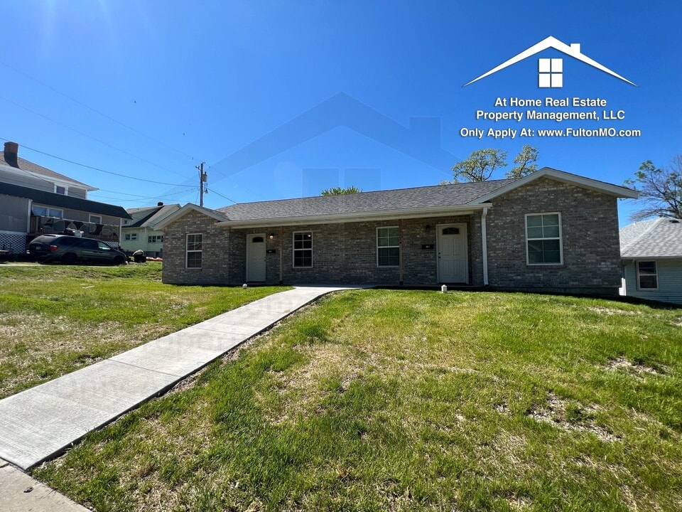 312 St Louis Ave in Fulton, MO - Building Photo