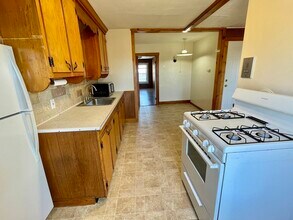 2 Sutherland St-Unit -3 in Lowell, MA - Building Photo - Building Photo
