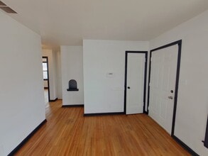 1842 N Chautauqua St in Wichita, KS - Building Photo - Building Photo