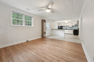 714 Bradley Rd in Chapel Hill, NC - Building Photo - Building Photo