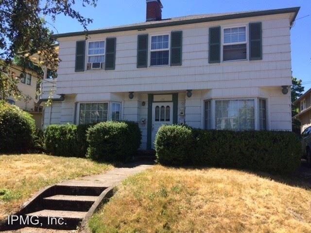 136 NW 21st St-Unit -1-3 in Corvallis, OR - Building Photo