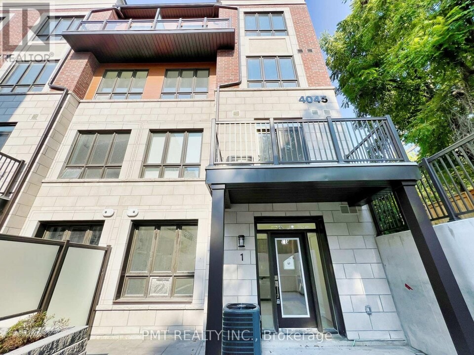 4045 Hickory Dr in Mississauga, ON - Building Photo