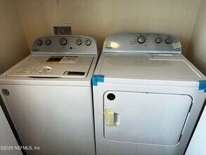 8064 Echo Springs Rd in Jacksonville, FL - Building Photo - Building Photo