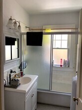 36 Beaconsfield Rd, Unit 2 in Brookline, MA - Building Photo - Building Photo