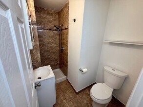 677 Whyte Ave-Unit -677 Whyte Avenue in Roseville, CA - Building Photo - Building Photo