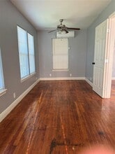 7309 Moline St-Unit -B in Houston, TX - Building Photo - Building Photo