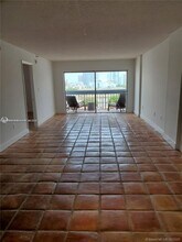 1345 West Ave in Miami Beach, FL - Building Photo - Building Photo