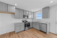 300 Newbridge Wy photo'