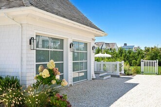 50 Rosko Ln in Southampton, NY - Building Photo - Building Photo