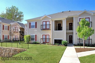 Oakcreek in Conroe, TX - Foto de edificio - Building Photo