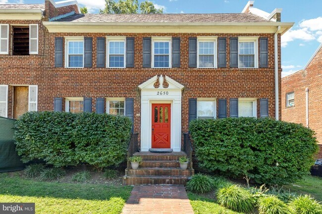 2650 39th St NW, Unit 3 in Washington, DC - Building Photo - Building Photo