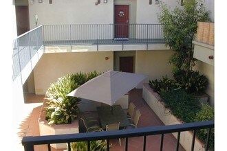 1154 Bellevue Ave in Los Angeles, CA - Building Photo - Building Photo