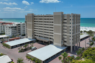 Horizons West in Sarasota, FL - Building Photo - Building Photo