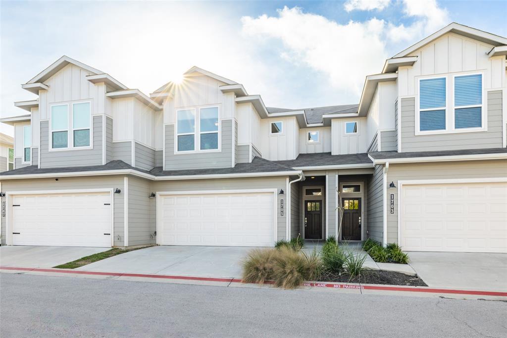 1705 Roseburg Dr in Austin, TX - Building Photo
