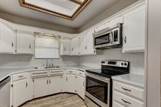 7916 Harvest Hills Rd in Oklahoma City, OK - Building Photo - Building Photo