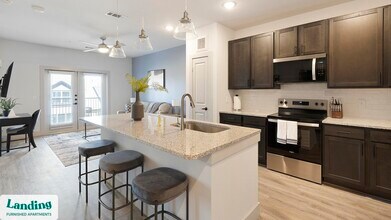 3351 Walton Dr in Corinth, TX - Foto de edificio - Building Photo