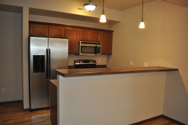 1820 W Benton St, Unit 201 in Iowa City, IA - Foto de edificio - Building Photo