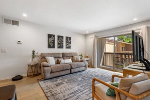 6036 Rancho Mission Rd, Unit SI ID1513734P in San Diego, CA - Building Photo