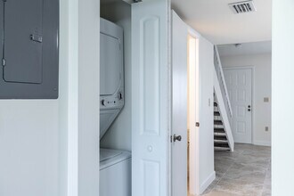 Midway Point Apartments in Miami, FL - Building Photo - Interior Photo