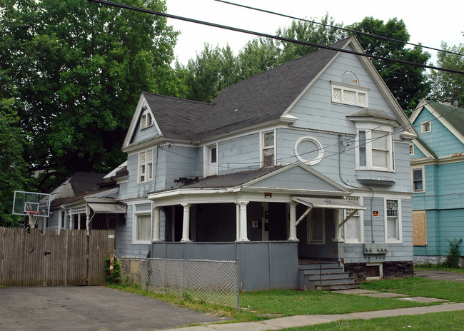 115 Merriman Ave in Syracuse, NY - Foto de edificio - Building Photo