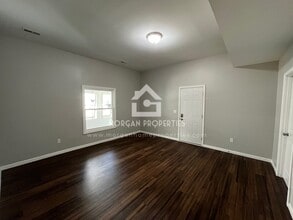 427 S 12th St, Unit B in New Castle, IN - Building Photo - Building Photo