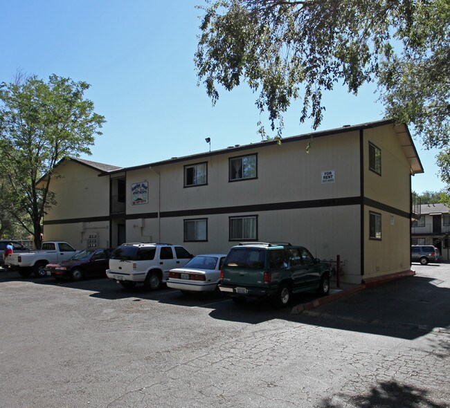 Sunrise West Apartments in Reno, NV - Foto de edificio - Building Photo