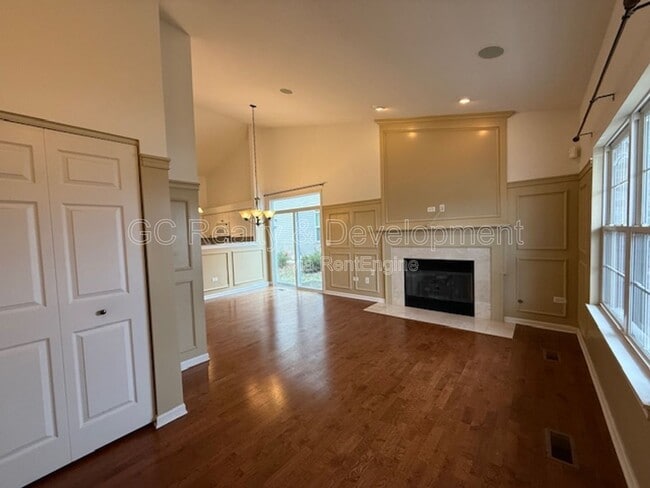 2481 Hearthstone Dr in Hampshire, IL - Building Photo - Building Photo