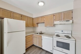 Blair Mill Village East Apartment Homes in Horsham, PA - Building Photo - Building Photo