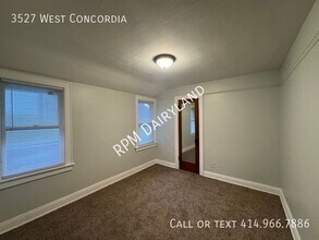 3527 W Concordia Ave in Milwaukee, WI - Building Photo - Building Photo