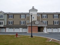 500 Riverside Dr in Pocomoke City, MD - Foto de edificio - Building Photo