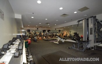 15 N Beacon St in Boston, MA - Building Photo - Building Photo