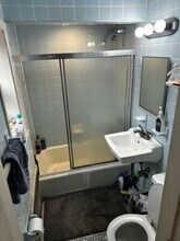 910 Beacon St, Unit 3 in Boston, MA - Building Photo - Building Photo