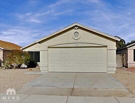 3126 W Foothill Dr in Phoenix, AZ - Building Photo