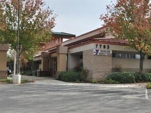 7972 Midhurst Dr in Highland, CA - Building Photo - Building Photo