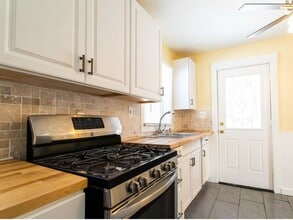 14411 Knox Ave in Warren, MI - Building Photo - Building Photo