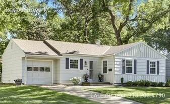 5906 W 75th Terrace in Prairie Village, KS - Building Photo