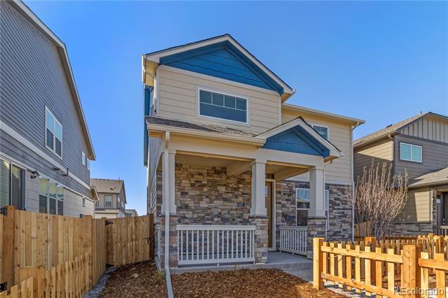 827 Quatar St in Aurora, CO - Building Photo - Building Photo
