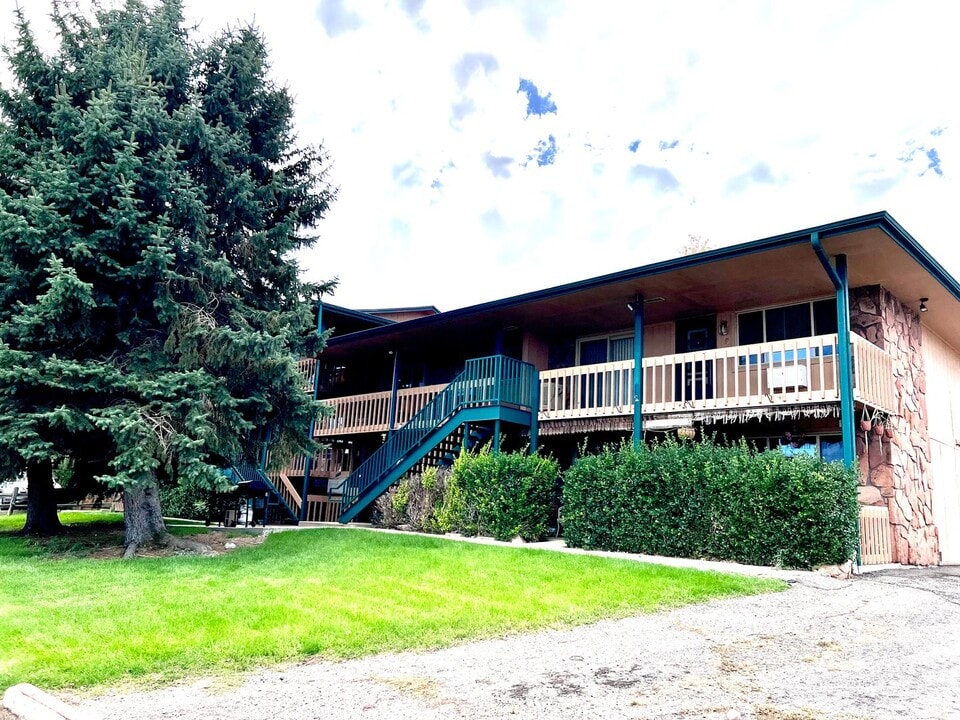 Simms Street 6155 in Arvada, CO - Building Photo