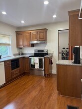 37 Alpine St in Somerville, MA - Building Photo - Building Photo