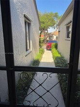 8200 Whispering Palm Dr in Boca Raton, FL - Building Photo - Building Photo