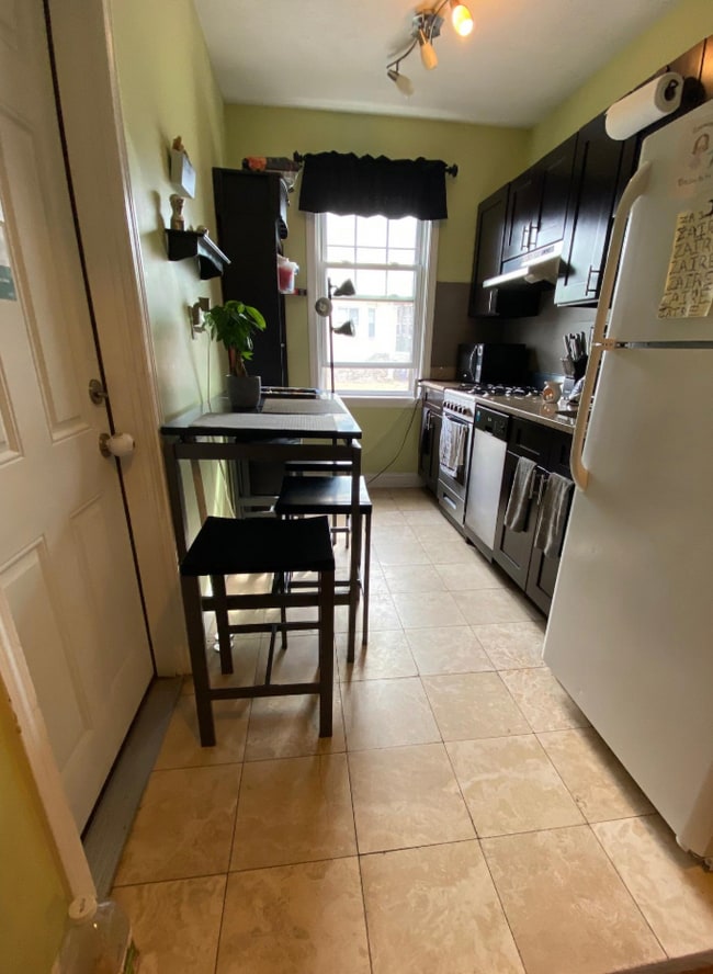 property at 22 Chiswick Rd