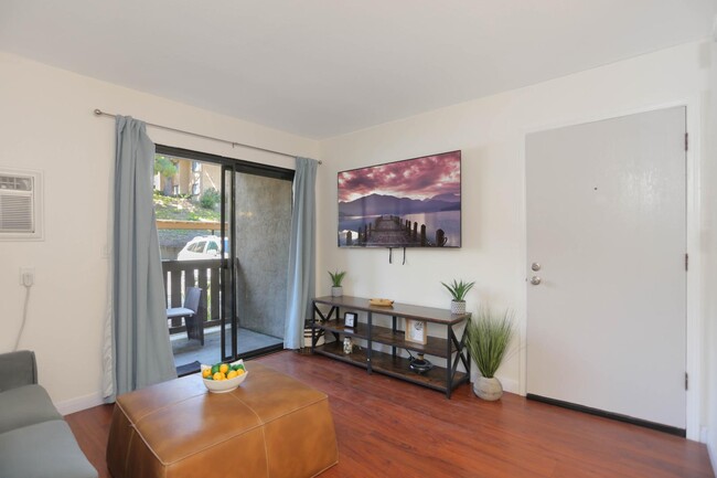 10240 Black Mountain Rd in San Diego, CA - Building Photo - Building Photo