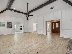 9922 Hickory Crossing in Dallas, TX - Building Photo - Building Photo