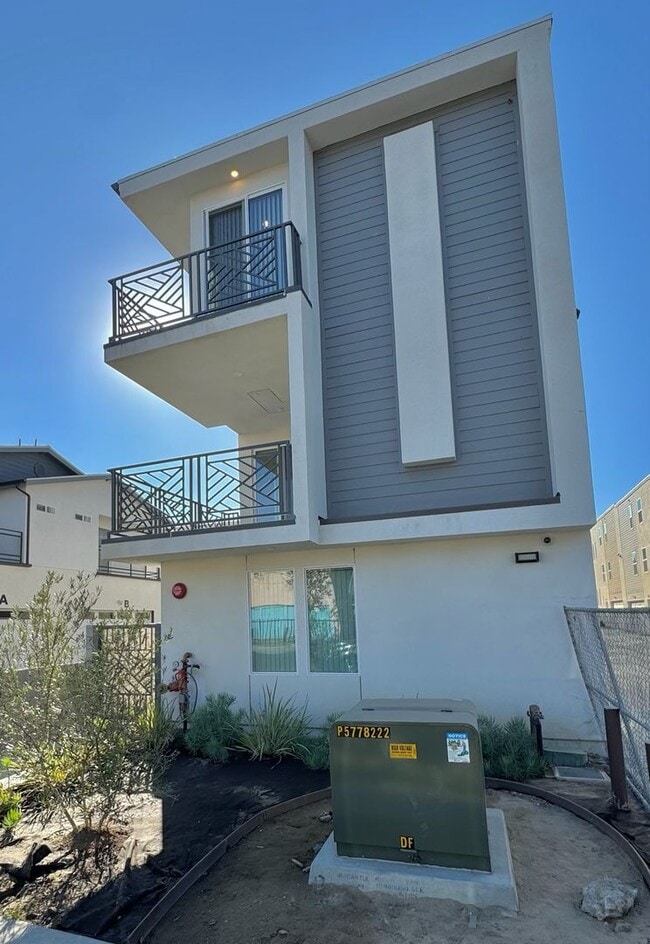 property at 3190 Carlin Ave