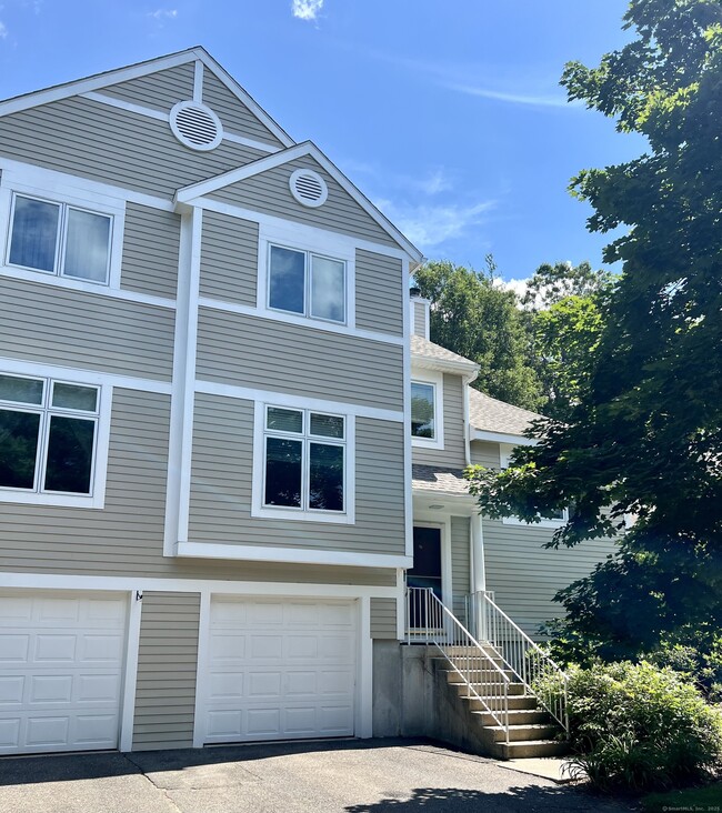 property at 11 Essex Ct